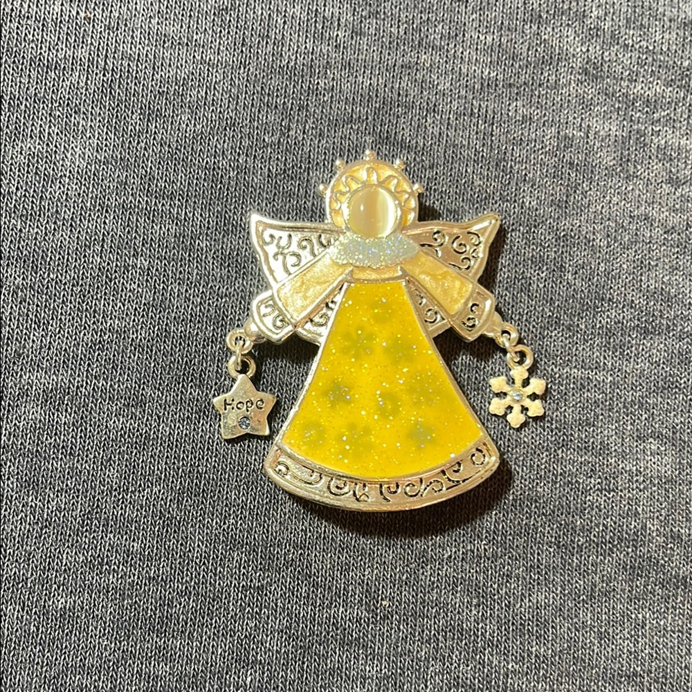 💕Bundle 3 for $20 Vintage Signed KC Enamel & Rhinestone Angel Pin